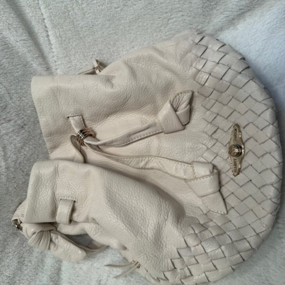 basket weave bucket